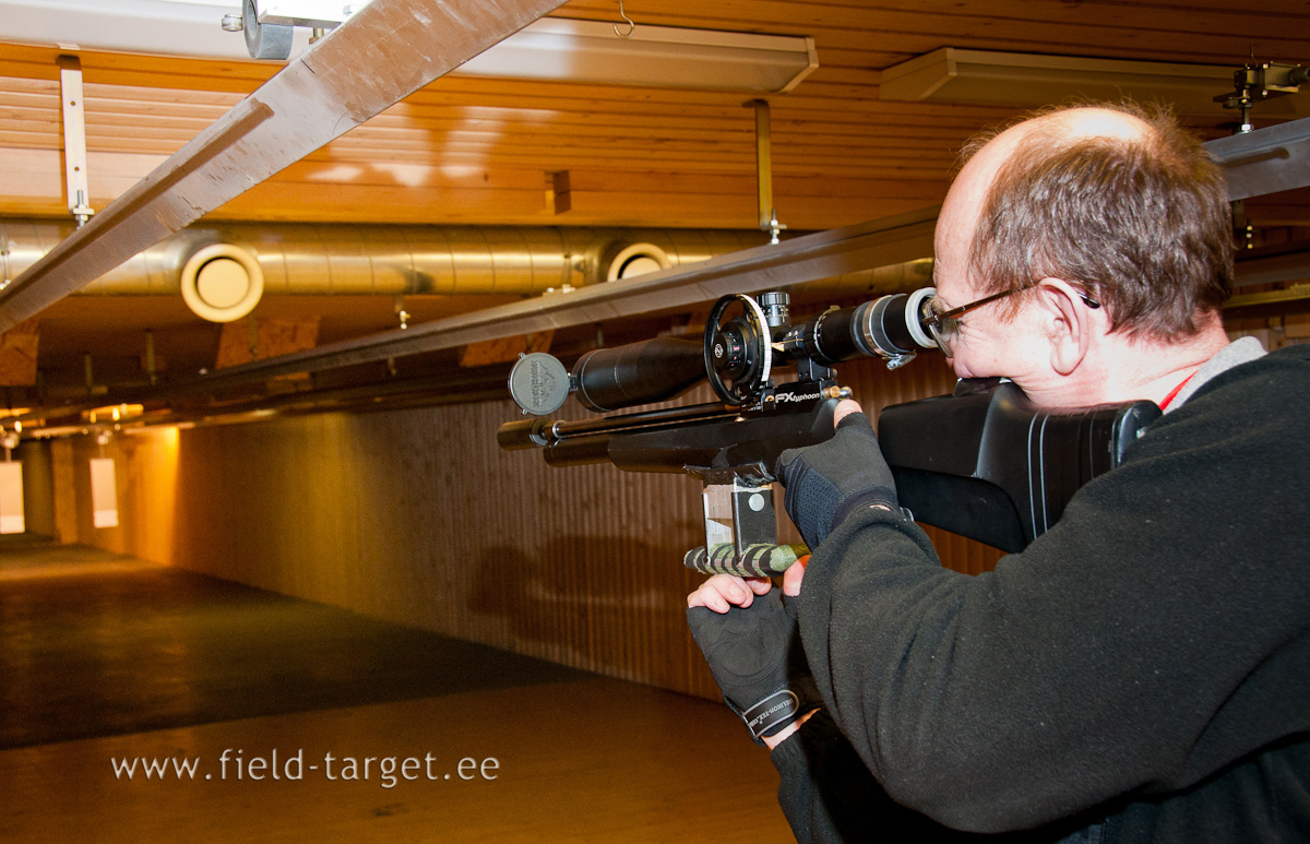 0026   Seina aares on asendi sisse votnud Kalev   FX Typhoon, Hawke SideWinder 8 32x56